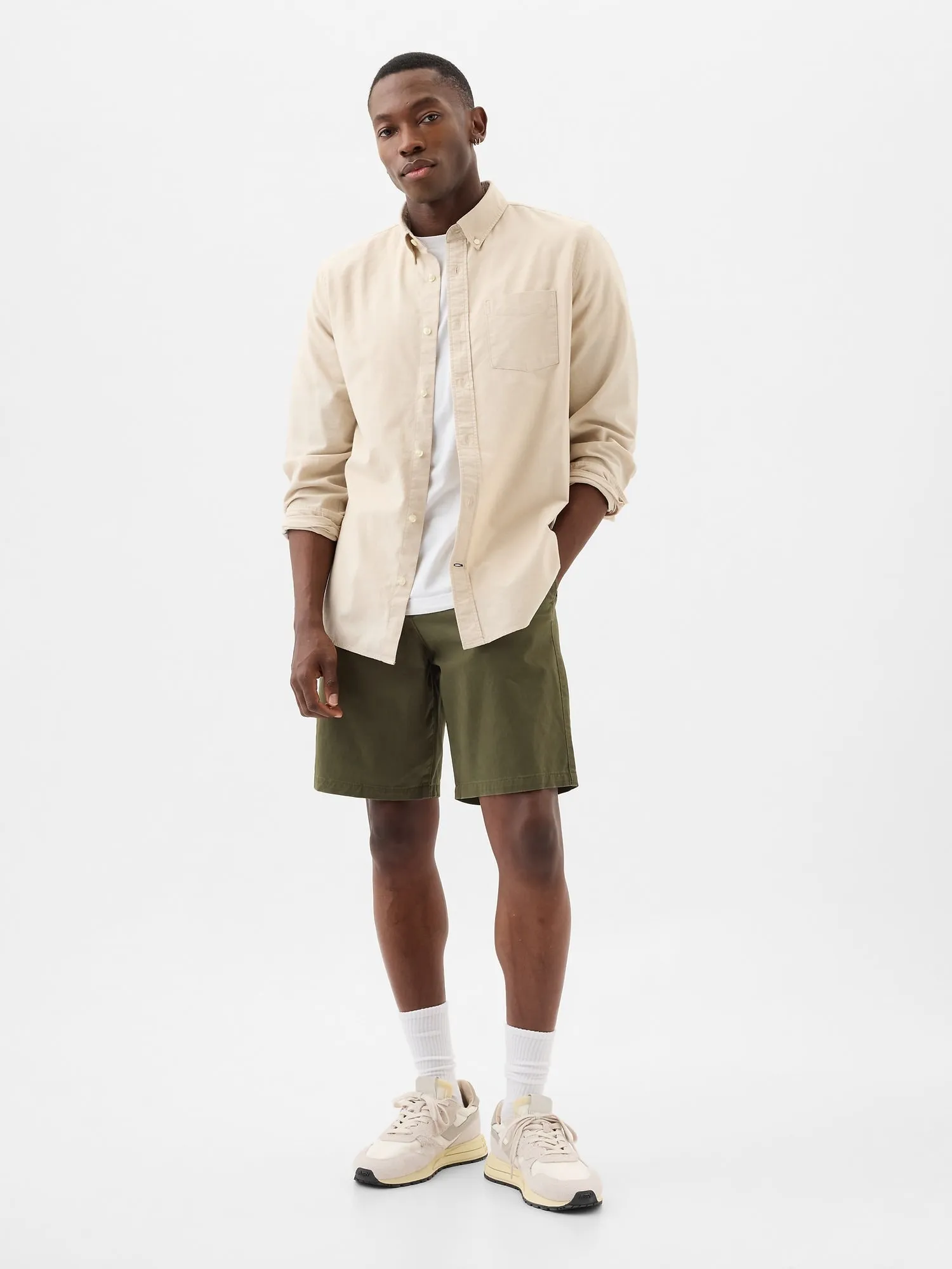 9" Essential Khaki Shorts with Washwell