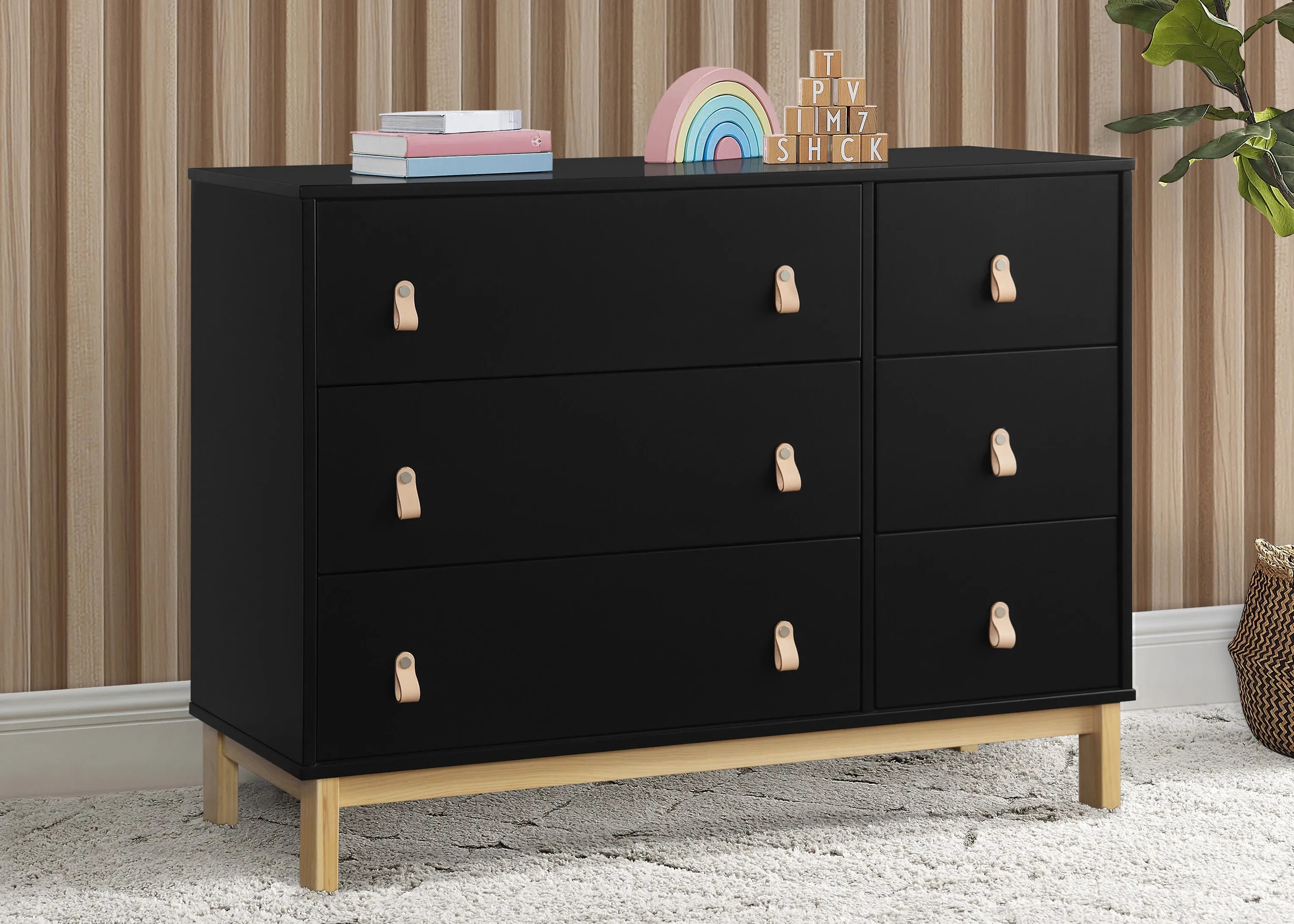 babyGap Legacy 6 Drawer Dresser with Leather Pulls and Interlocking Drawers