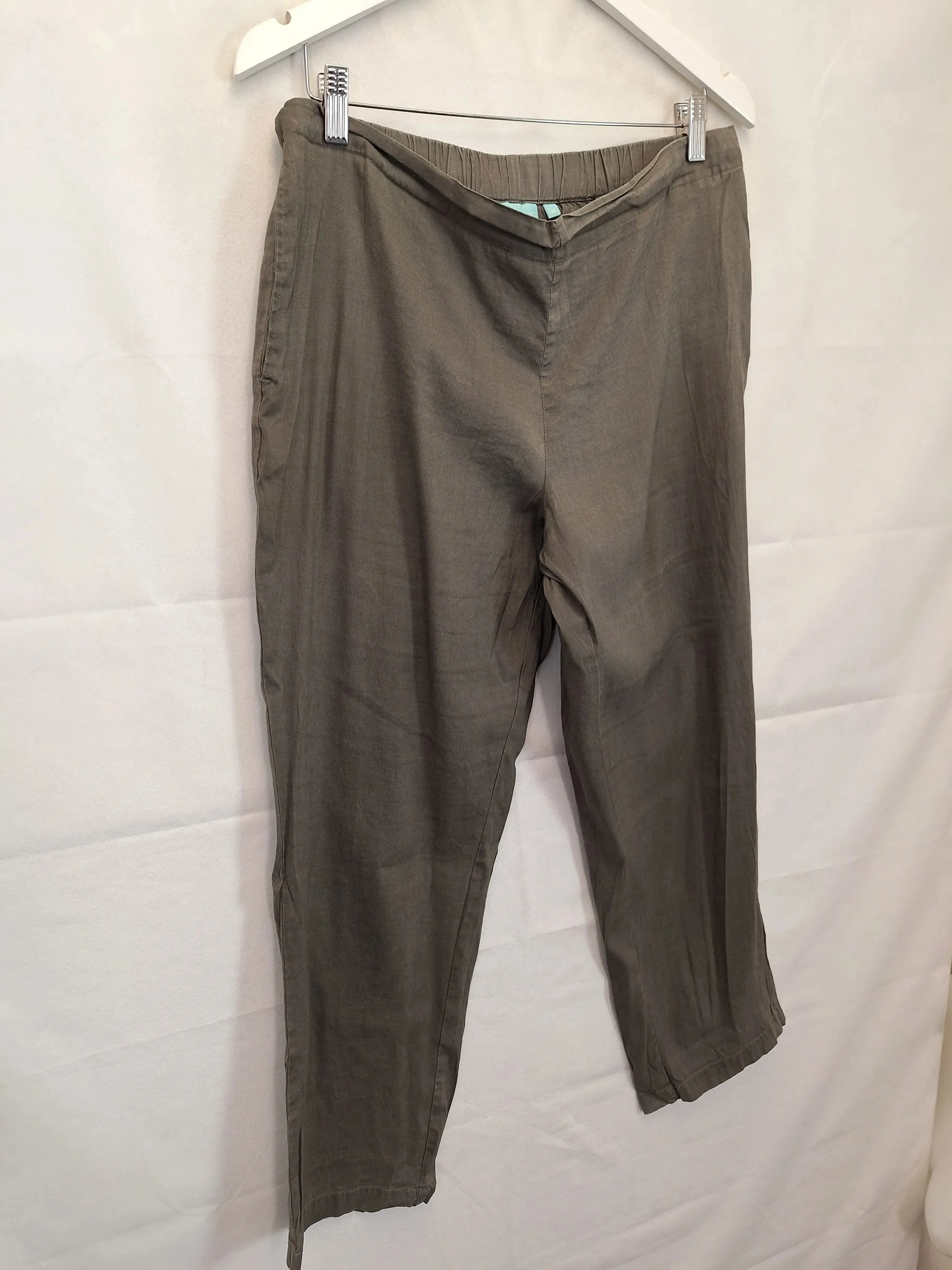 Blue Illusion Summer Light Casual Pants Size M