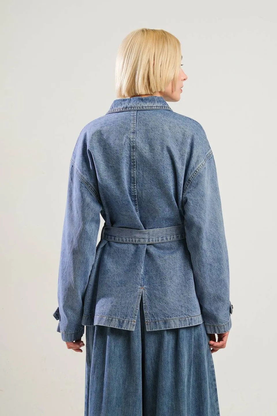 BREATHTAKING CHARM DENIM MIDI JACKET