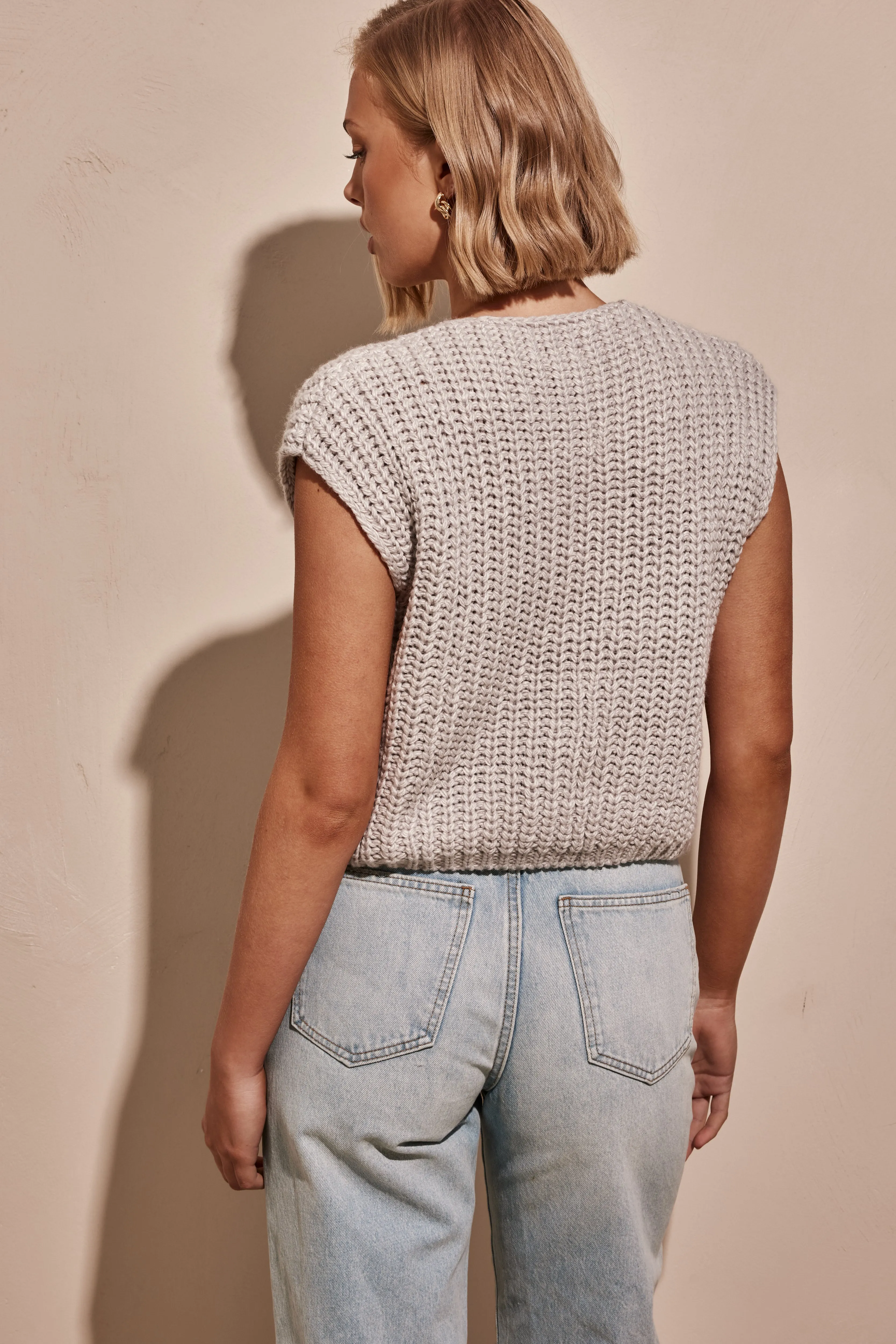 Carson Knit Vest (Grey)