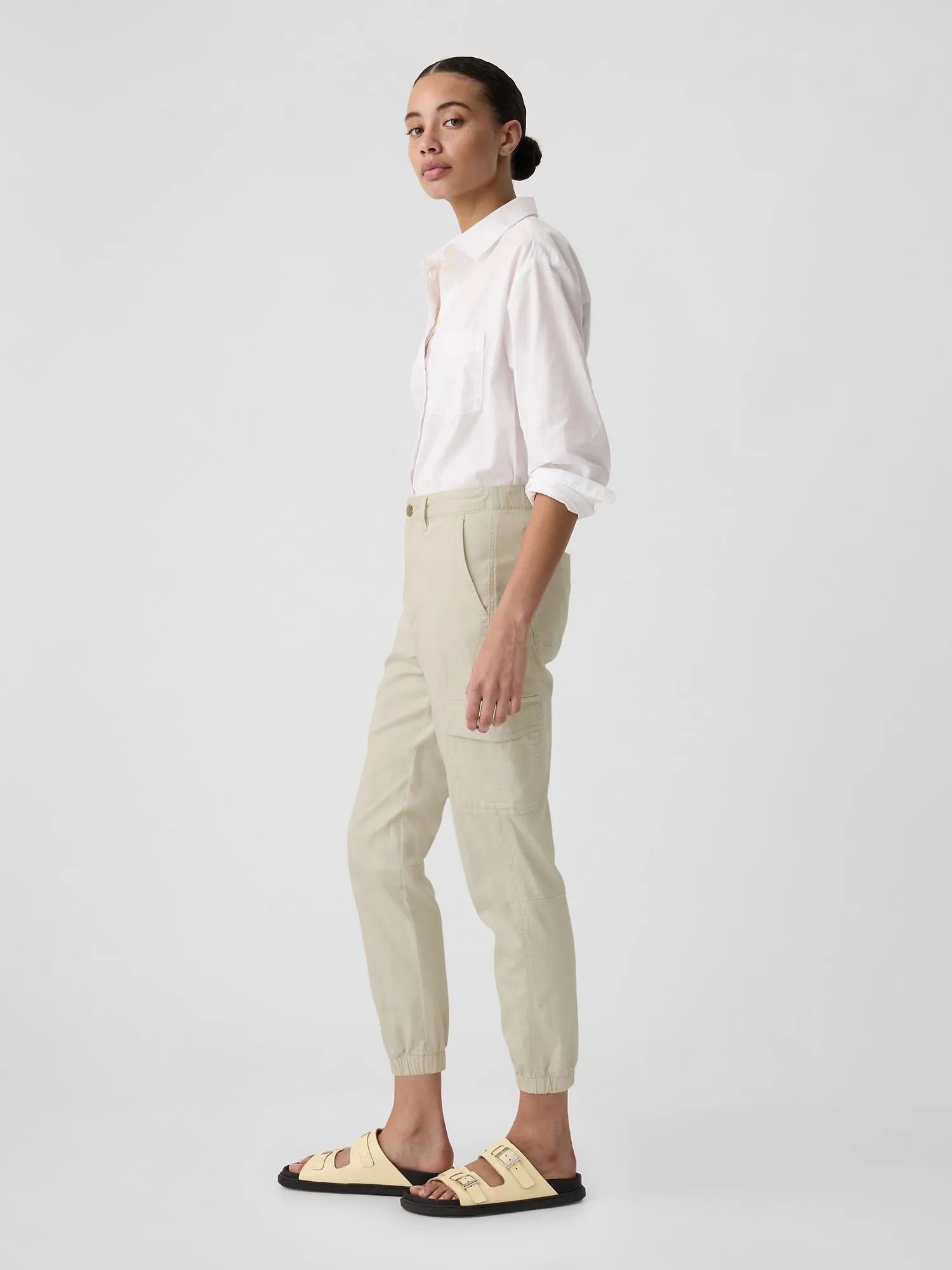 Cropped Twill Girlfriend Cargo Joggers with Washwell