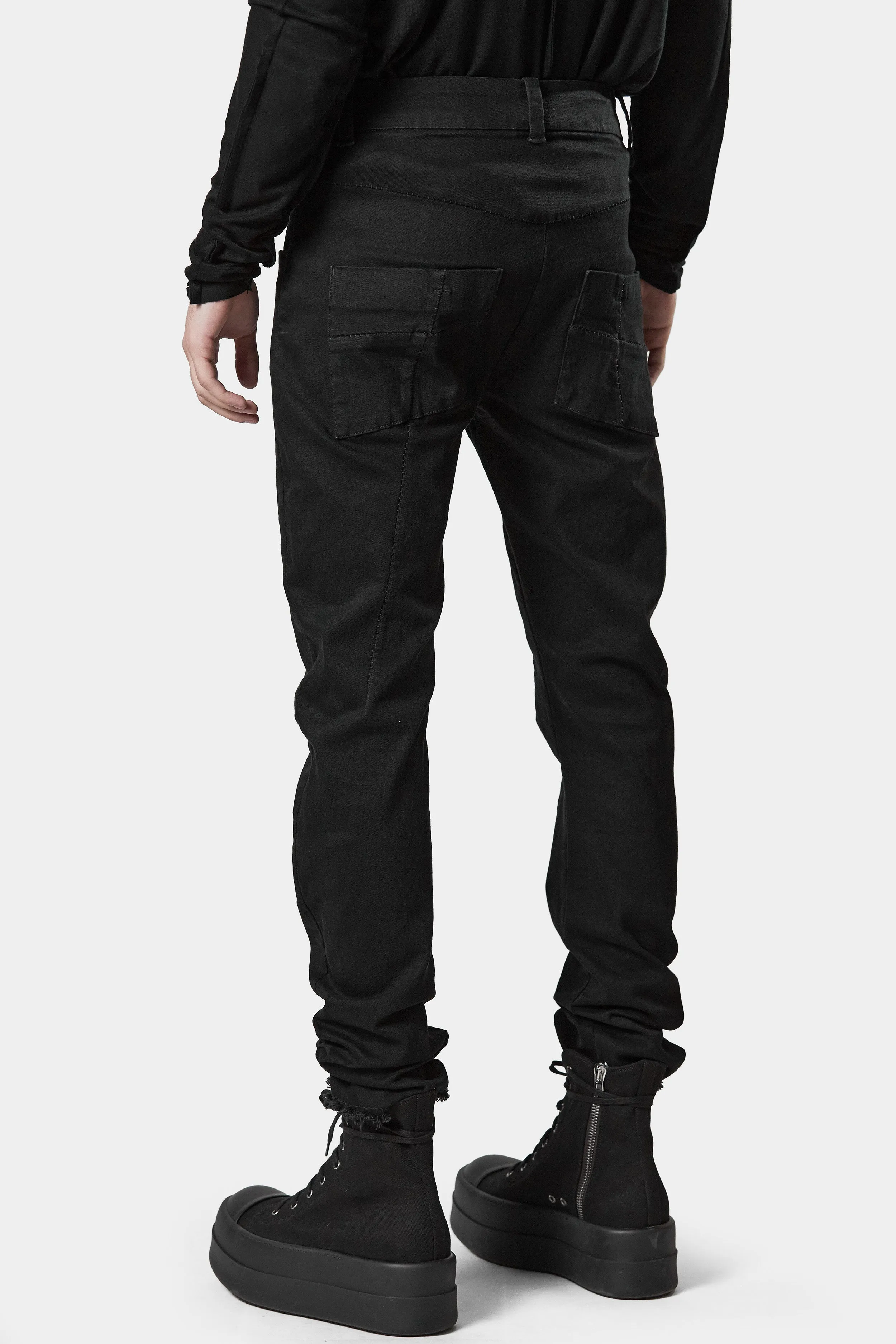 Tonal scar-stitch jeans